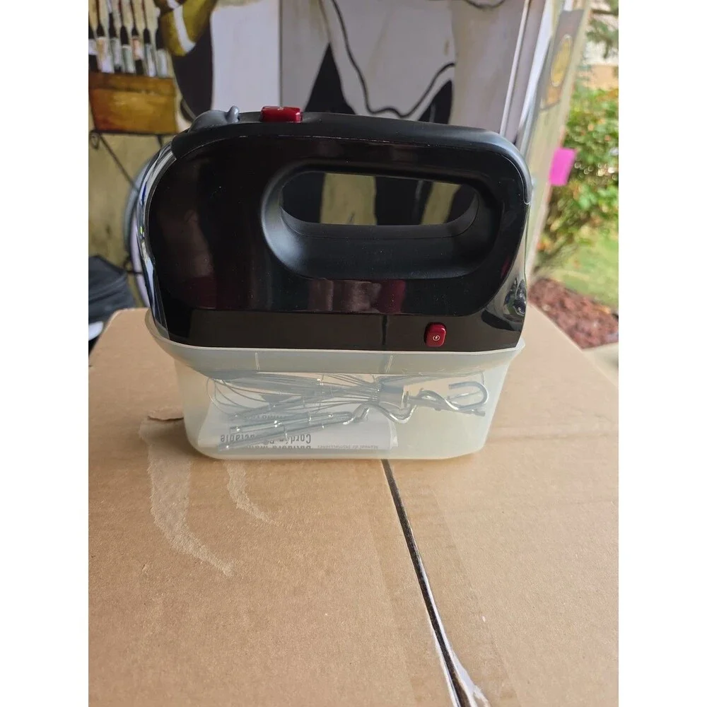 Oster Hand Mixer